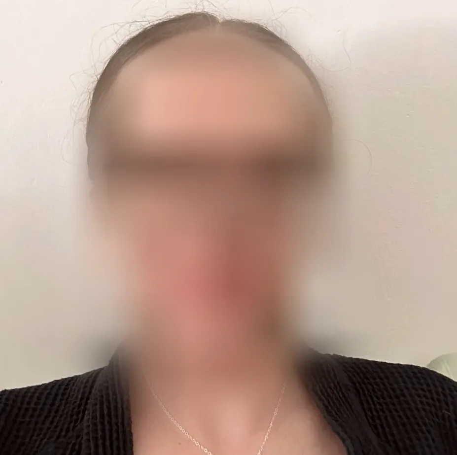 Mila, 28