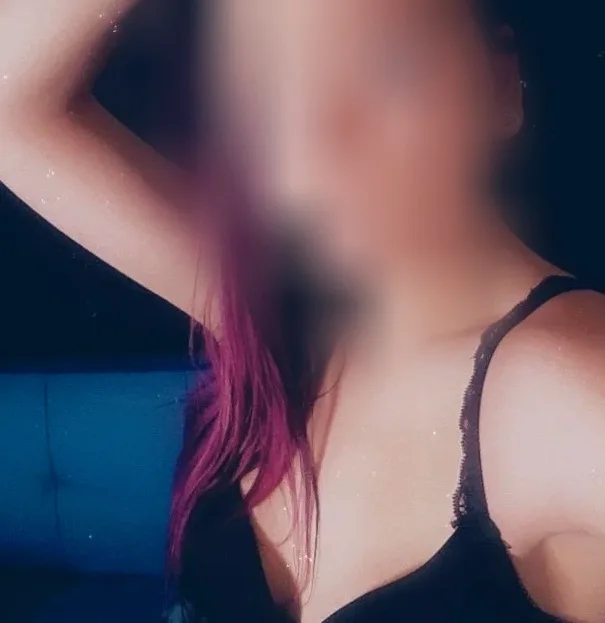 Sadia, 27